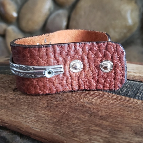 Leather Cuff with Spoon Handles Wrap - Picture 7 of 8